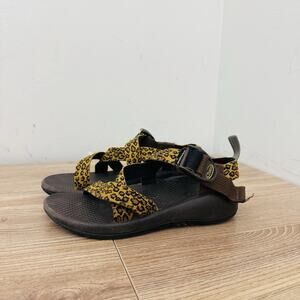 Chaco Z/1 Strappy Brown Leopard Print Sandals Girls Size 13